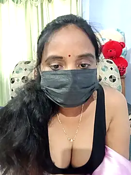 Snapshot of Tinarosy13 chatting on 02.12.26 Tinarosy13 online show from 02.12.26