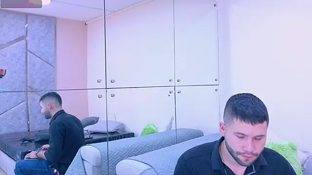 Snapshot of AndyKnoxx chatting on 02.06.26 AndyKnoxx online show from 02.06.26