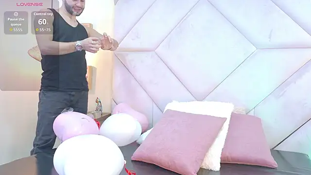 Snapshot of AndyKnoxx chatting on 02.18.26 AndyKnoxx online show from 02.18.26