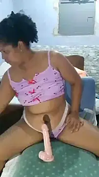 Isabel and Heckler online show from 02.28.26