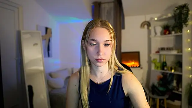 Snapshot of MilaBunny2000 chatting on 01.14.26 MilaBunny2000 online show from 01.14.26