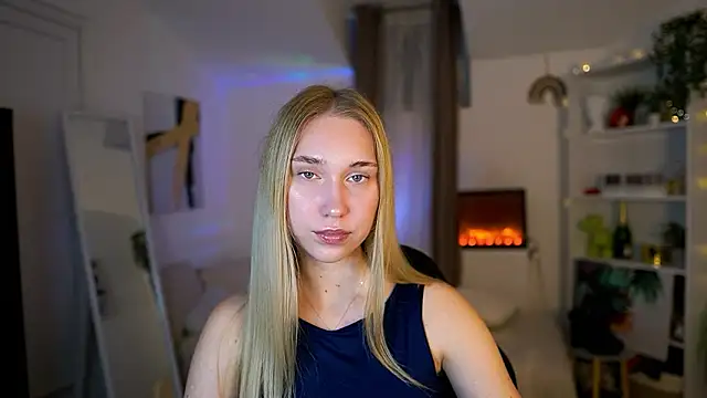 Snapshot of MilaBunny2000 chatting on 02.02.26 MilaBunny2000 online show from 02.02.26