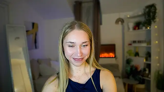 Snapshot of MilaBunny2000 chatting on 02.10.26 MilaBunny2000 online show from 02.10.26