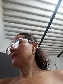 Salome 69 online show from 05.17.26