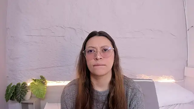 lanna 18  online show from 03.21.26