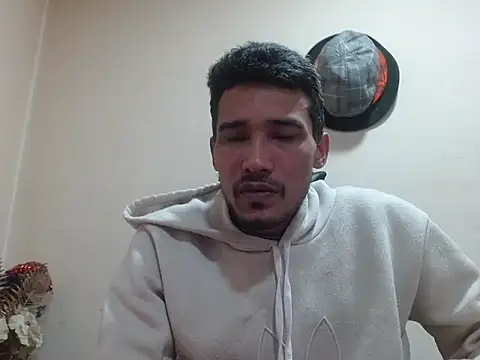 Calientes96 online show from 02.02.26