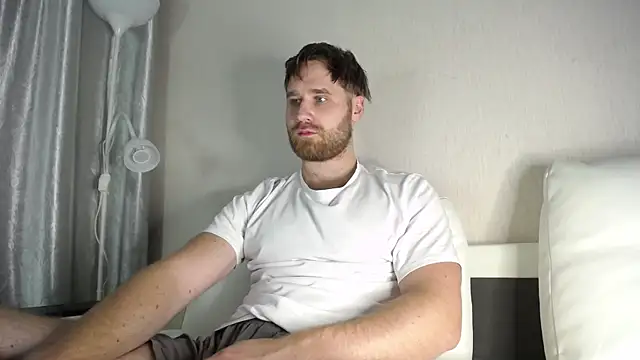 LorenzoLux online show from 10.12.25