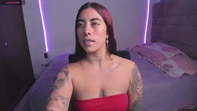 Snapshot of maazikeenx chatting on 07.17.26 maazikeenx online show from 07.17.26