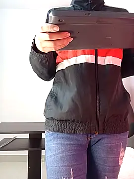 Snapshot of saray_reesee chatting on 01.16.26 saray reesee online show from 01.16.26