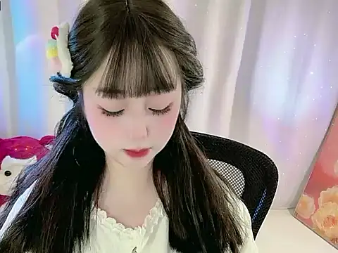 Snapshot of CLaire-5 chatting on 02.02.26 CLaire-5 online show from 02.02.26