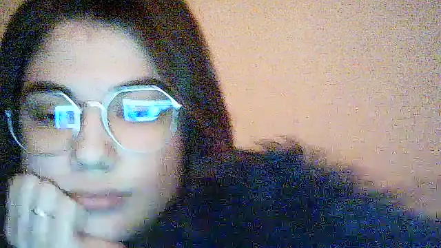 Snapshot of Tenovira chatting on 03.04.26 Tenovira online show from 03.04.26