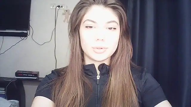 Snapshot of Tenovira chatting on 03.26.26 Tenovira online show from 03.26.26