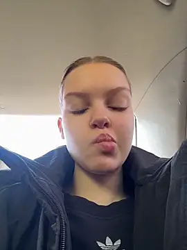 AshleyMur online show from 05.22.26