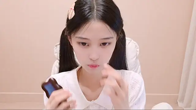 Snapshot of iiiiiiiiiu chatting on 05.11.26 iiiiiiiiiu online show from 05.11.26