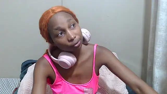 ExtraDoll online show from 03.15.26