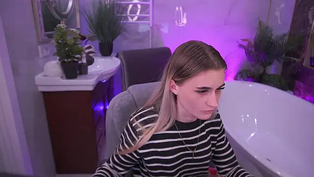 DiamondNina online show from 04.18.26