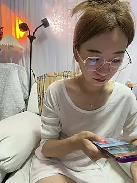 Snapshot of Xiaojuzi- chatting on 07.30.26 Xiaojuzi- online show from 07.30.26
