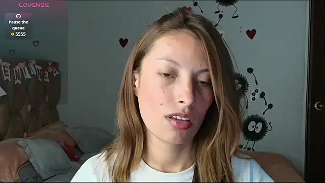 Snapshot of Sweet_moon_v_ chatting on 02.20.26 Sweet moon v online show from 02.20.26