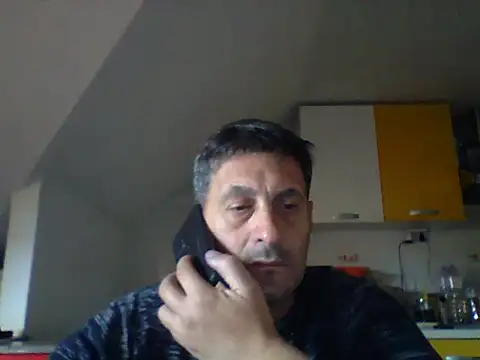 Snapshot of colosone chatting on 10.16.25 colosone online show from 10.16.25