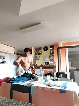 Snapshot of colosone chatting on 10.20.25 colosone online show from 10.20.25