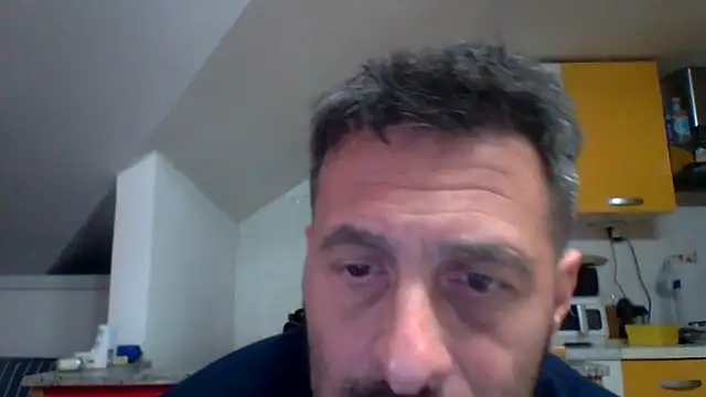 Snapshot of colosone chatting on 05.15.26 colosone online show from 05.15.26