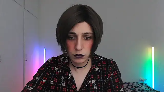 Snapshot of HoneyValentine chatting on 02.17.26 HoneyValentine online show from 02.17.26