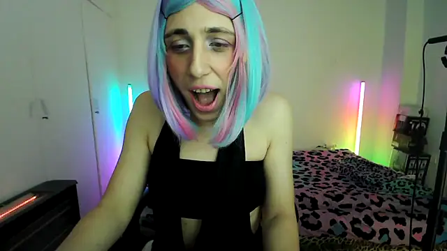 HoneyValentine online show from 03.22.26