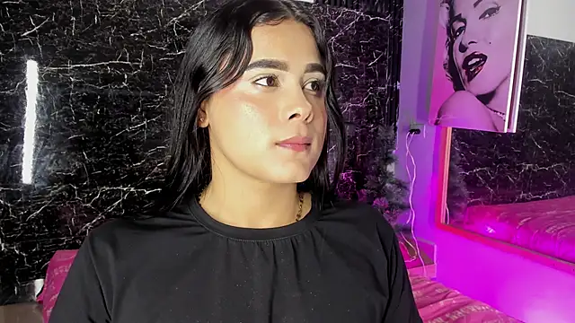 Snapshot of Skarleth_queen chatting on 05.19.26 Skarleth queen online show from 05.19.26