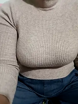 Tulip Giang online show from 01.12.26