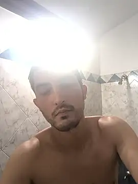 Snapshot of Ezequielggt chatting on 01.06.26 Ezequielggt online show from 01.06.26