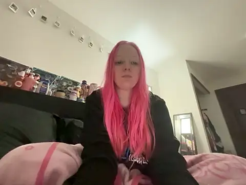 Snapshot of prettygirltracy_12 chatting on 02.11.26 prettygirltracy 12 online show from 02.11.26