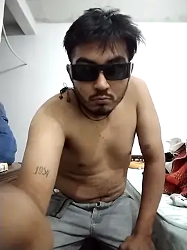 Huevosdtoro online show from 01.06.26