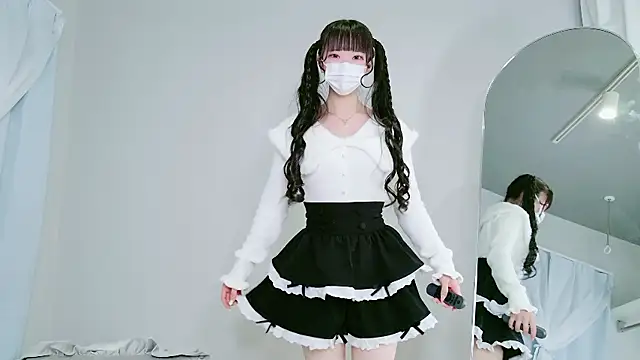 Snapshot of Nonn_chan chatting on 02.18.26 Nonn chan online show from 02.18.26