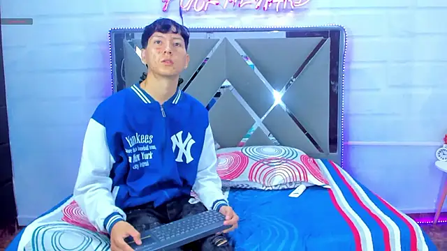 Snapshot of BunnyLove_ chatting on 03.02.26 BunnyLove online show from 03.02.26