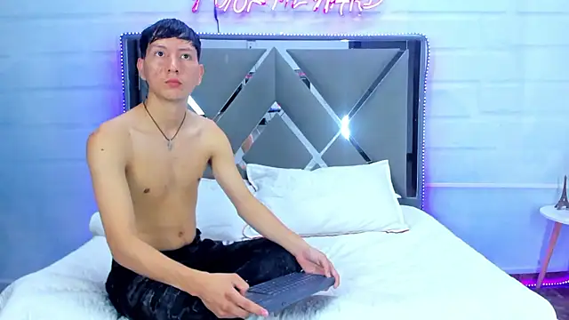 BunnyLove  online show from 03.13.26