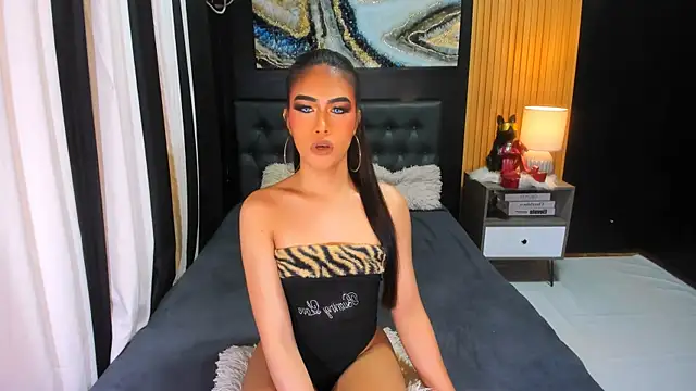 Diana Victoria online show from 05.12.26