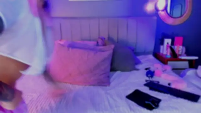 Snapshot of Nathalia_stone_ chatting on 06.24.26 Nathalia stone online show from 06.24.26