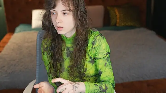 Snapshot of Orly_flame chatting on 05.15.26 Orly flame online show from 05.15.26