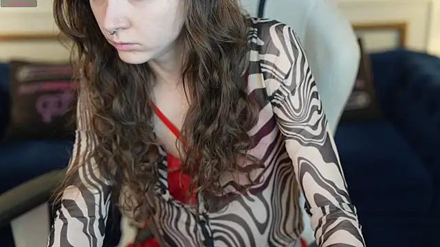 Snapshot of Orly_flame chatting on 05.28.26 Orly flame online show from 05.28.26