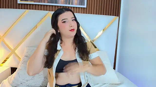 Zoe Cuttee online show from 01.07.26