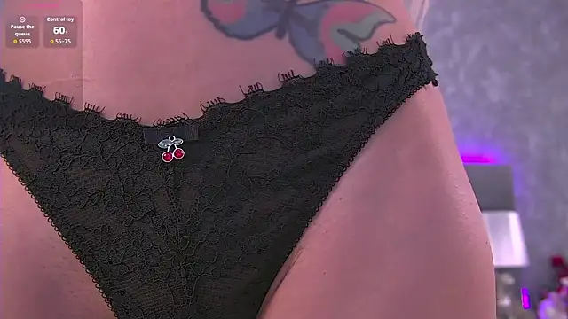 Snapshot of ApriLicious chatting on 02.24.26 ApriLicious online show from 02.24.26