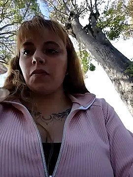 ISABELLA-01  online show from 04.25.26