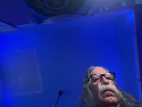 Snapshot of LickYourYoni chatting on 02.14.26 LickYourYoni online show from 02.14.26