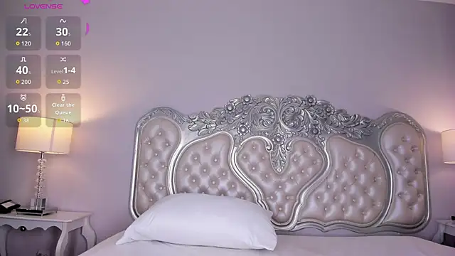 KatheOlson online show from 04.11.26