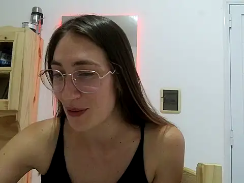 Noracherry online show from 02.24.26