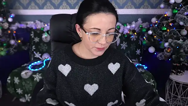 Dafni Monn online show from 01.14.26