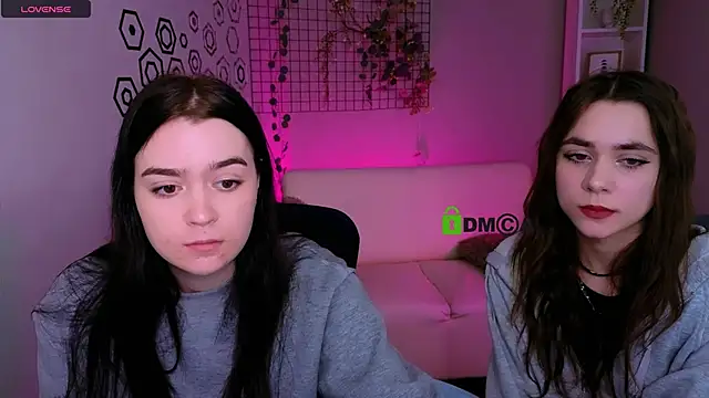 monica xcx online show from 02.09.26