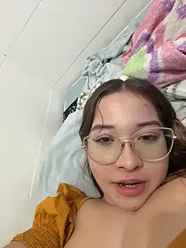 Snapshot of AliciaWhite_nt chatting on 06.16.26 AliciaWhite nt online show from 06.16.26
