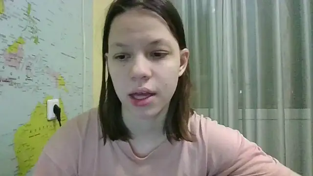 Snapshot of Paradise_Tease chatting on 02.12.26 Paradise Tease online show from 02.12.26