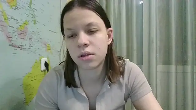 Snapshot of Paradise_Tease chatting on 02.15.26 Paradise Tease online show from 02.15.26